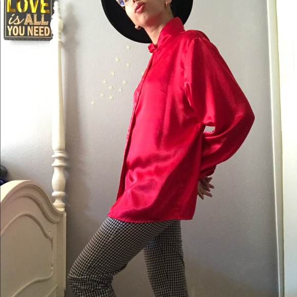 Vintage satin red button down blouse - Picture 5 of 10